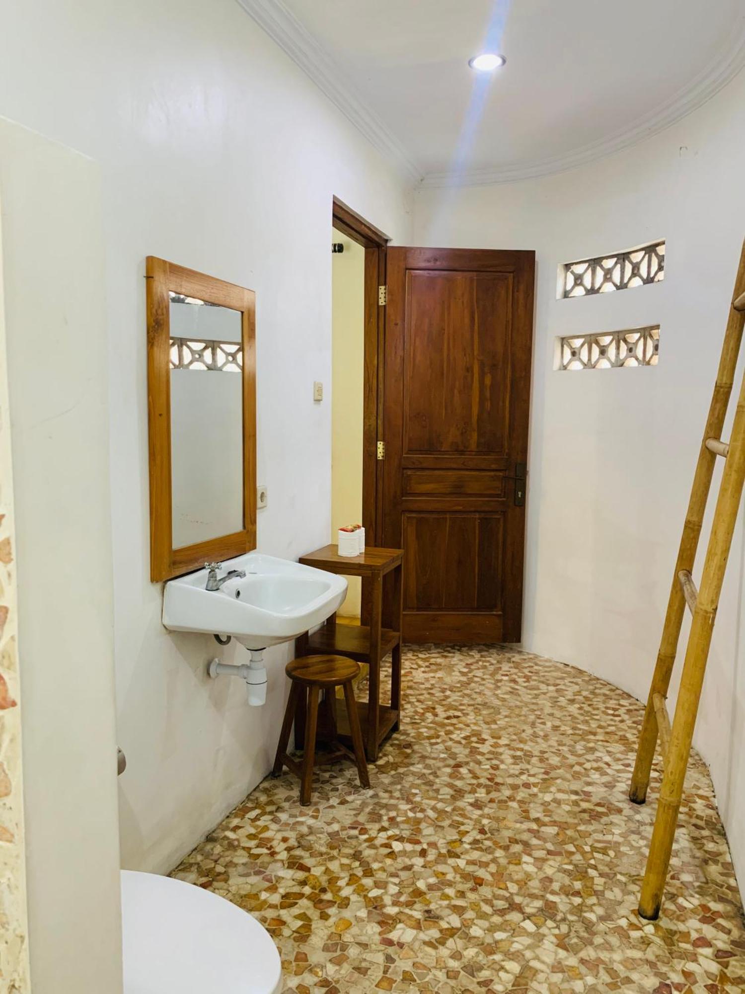 Villa Bougenville Yogyakarta Ngoại thất bức ảnh